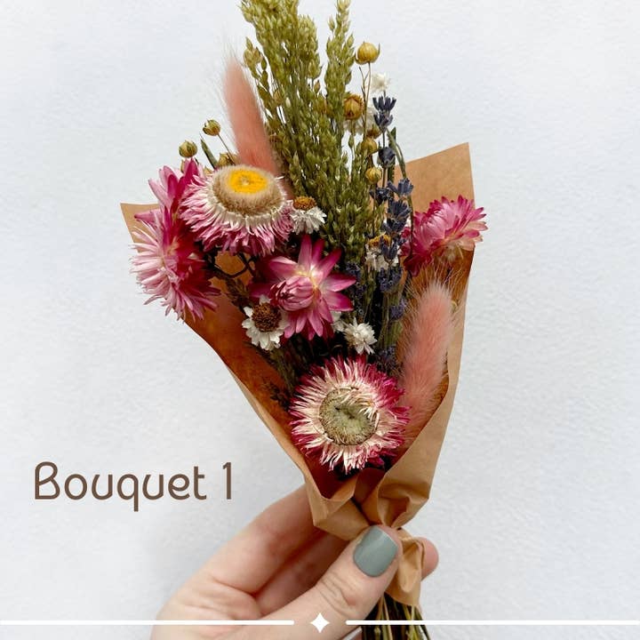 CA Studios - Wholesale Dried/Pressed Flowers - Happy Mother's Day Bouquet Bag Dried Floral Gift13