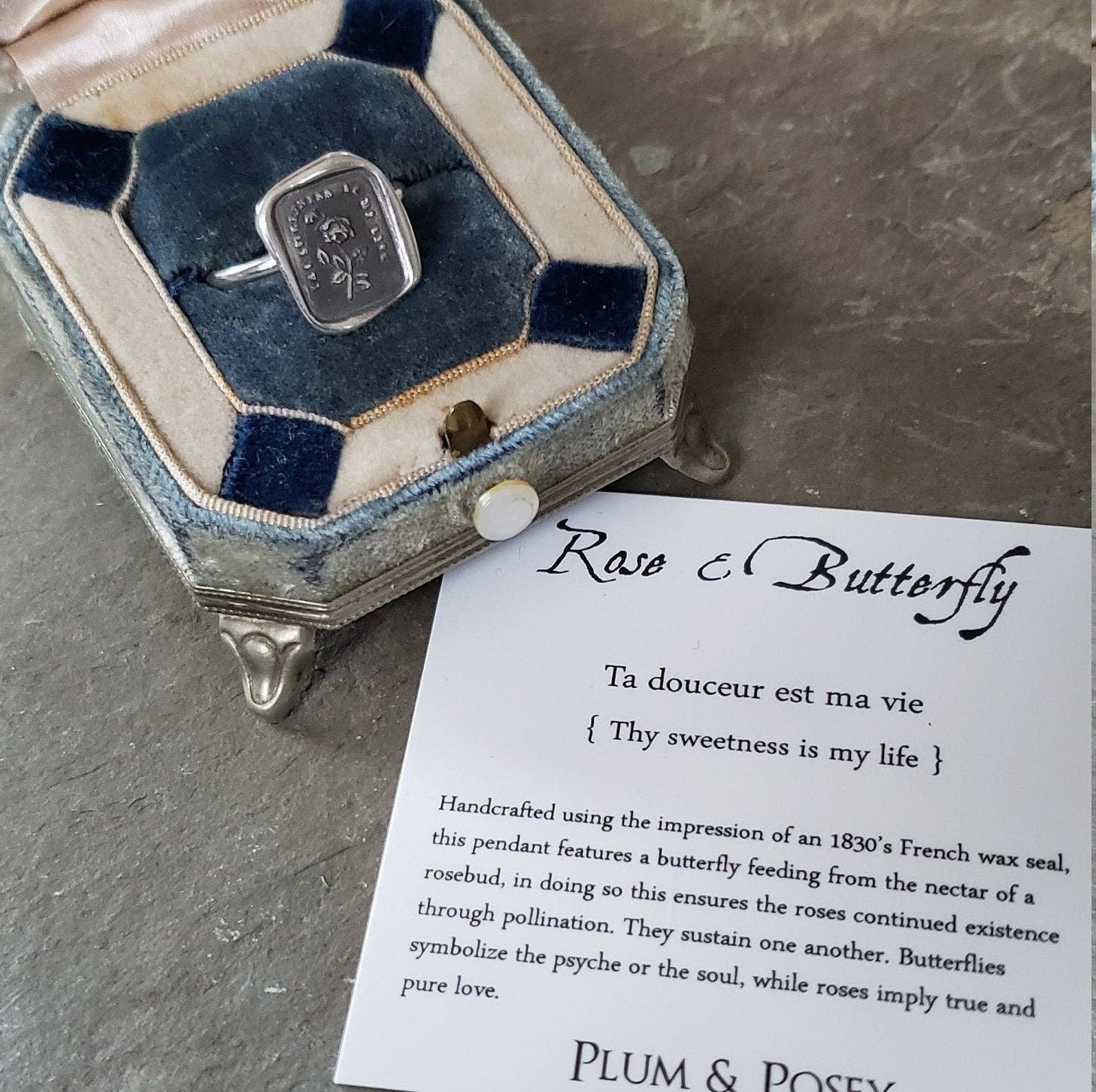 Plum and Posey – Anel de sinete por atacado – Rosa e borboleta - anel de vedação de cera2