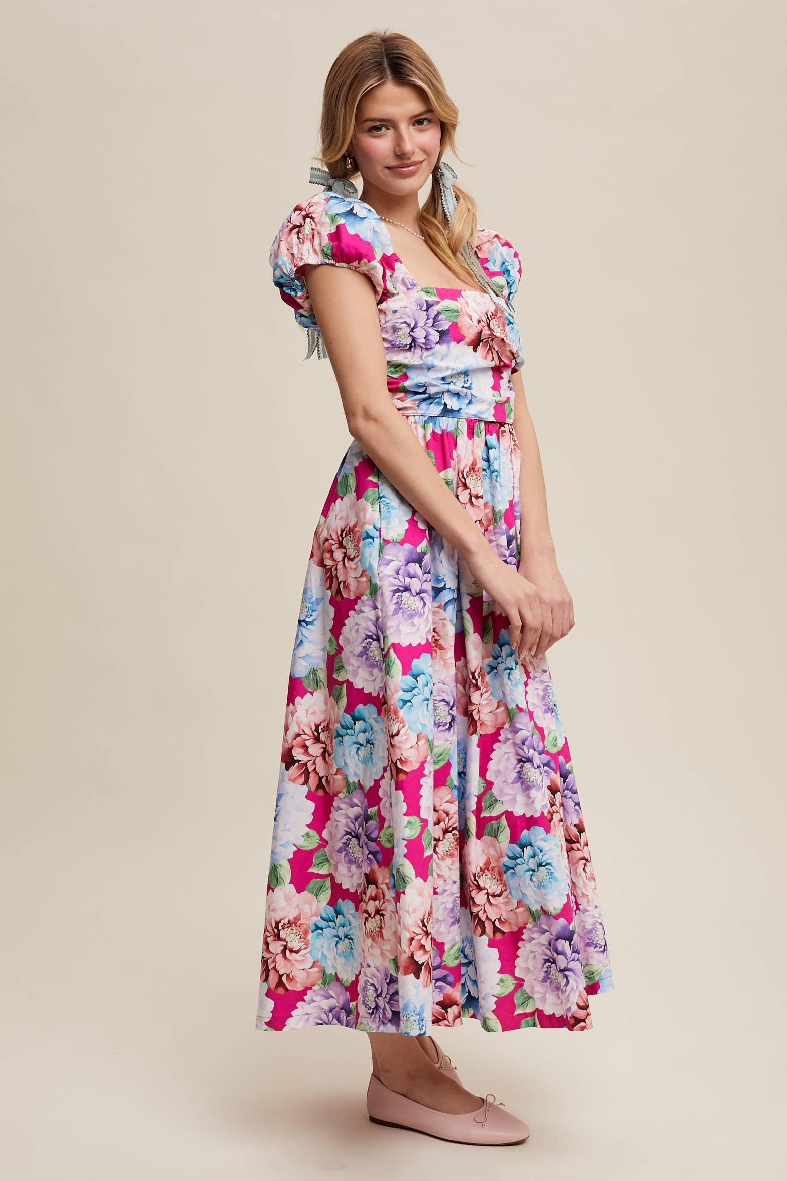 Listicle - Vendita all'ingrosso Vestito - Donna - Abito romantico a fiori con maniche a sbuffo7