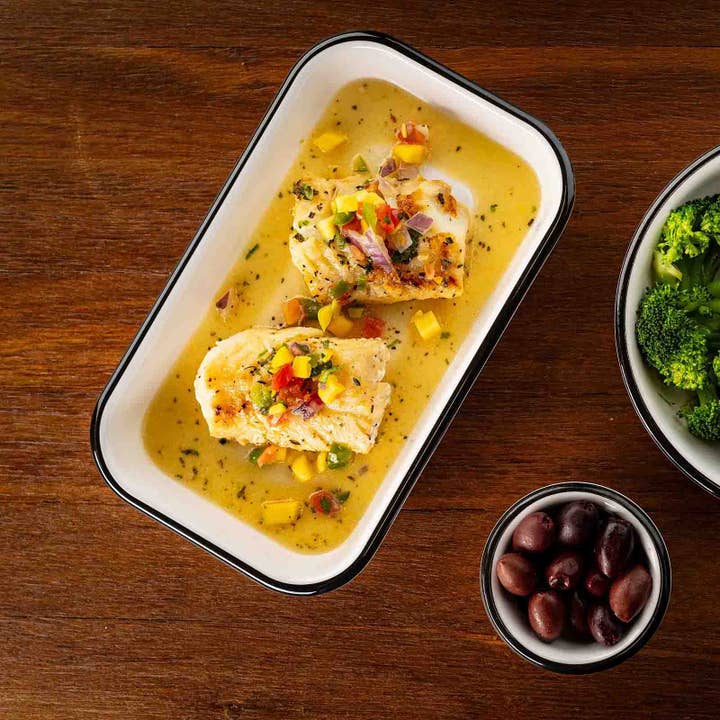 TableCraft Products Company - Wholesale Serving Tray - Canteen Collection Melamine Tray, White/Black, 10.25 x 6"10