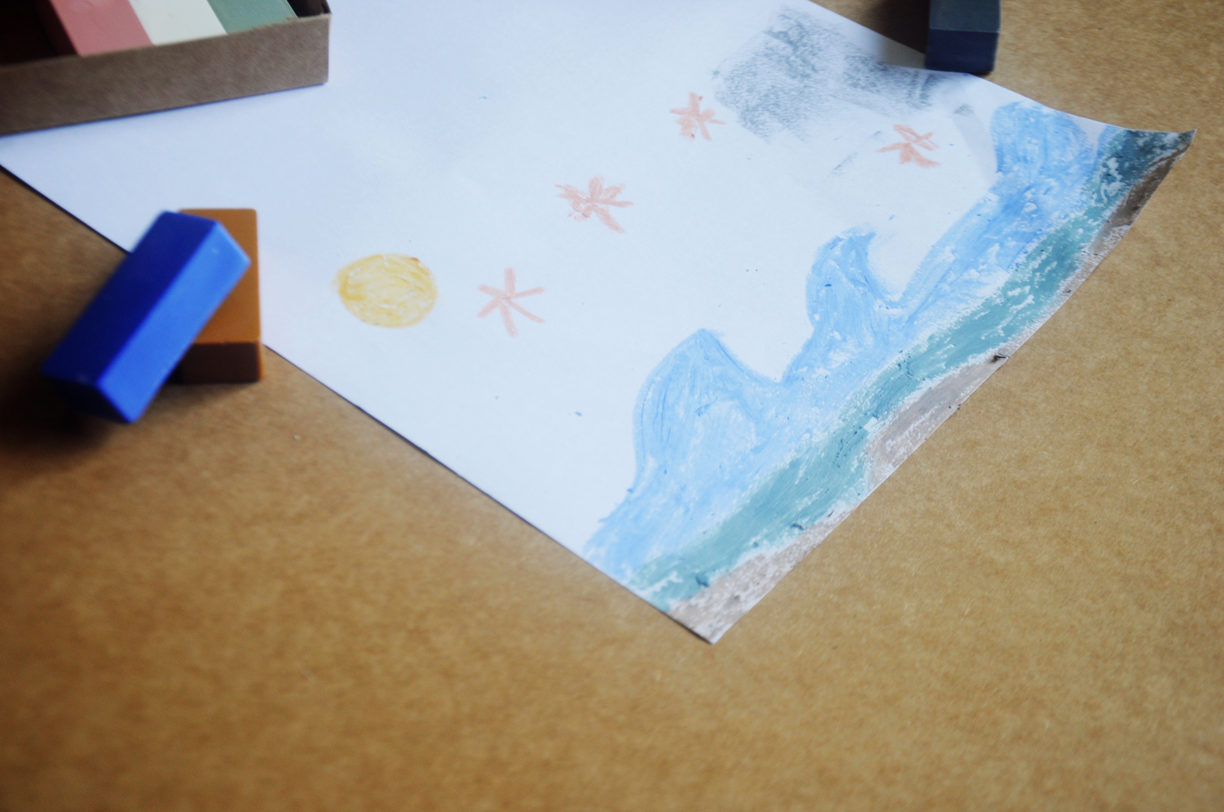 Smilogy Kids Ltd - Wholesale Crayons - Kids & Baby - Beeswax Block Rubbing Crayons | Set of 8 Crayons in Soft Pastel Shades1