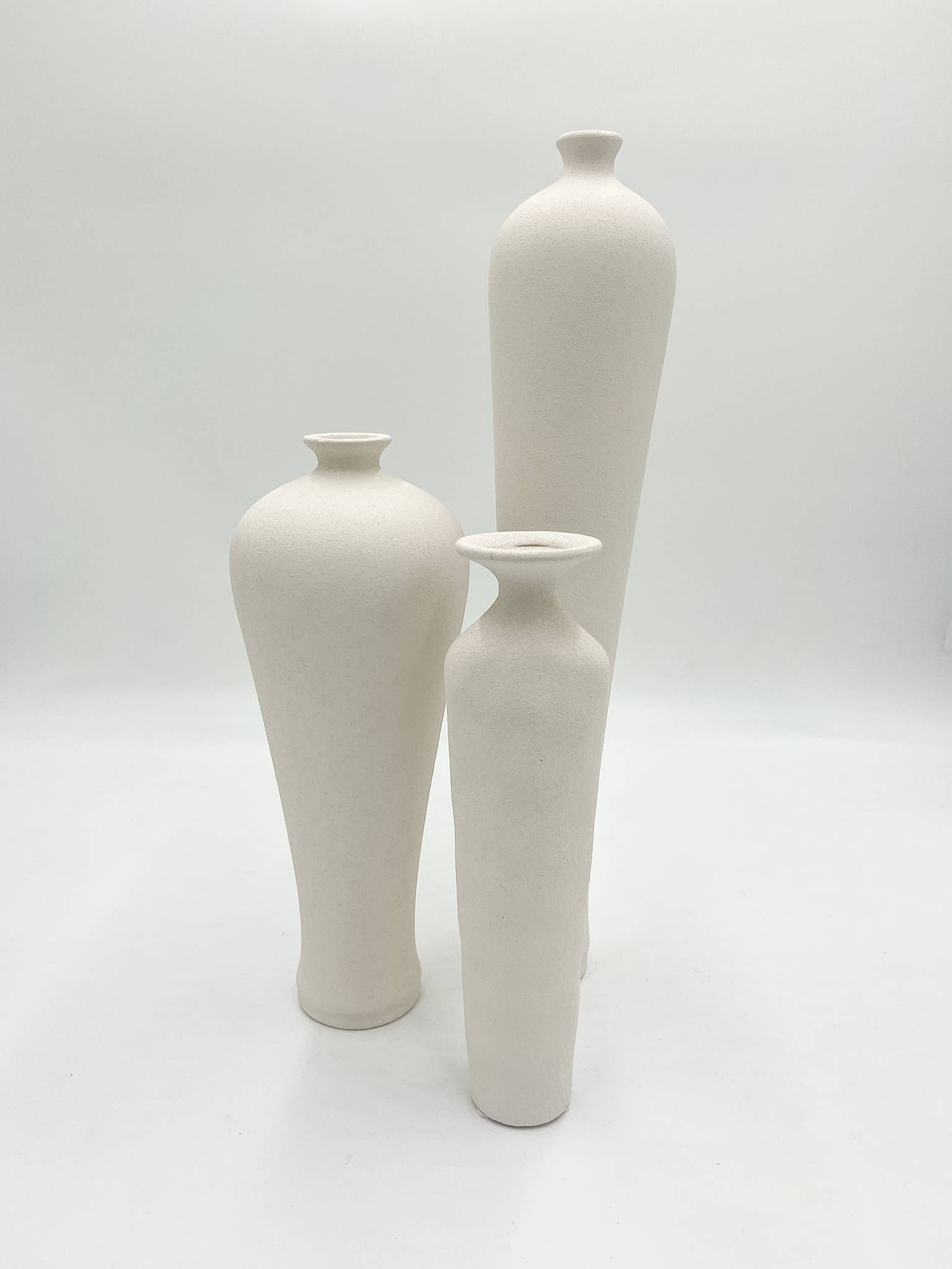 JF The Reborn Home - Wholesale Vase - DEC402 VASE LONG MILK WHITE 9/9/46CM2