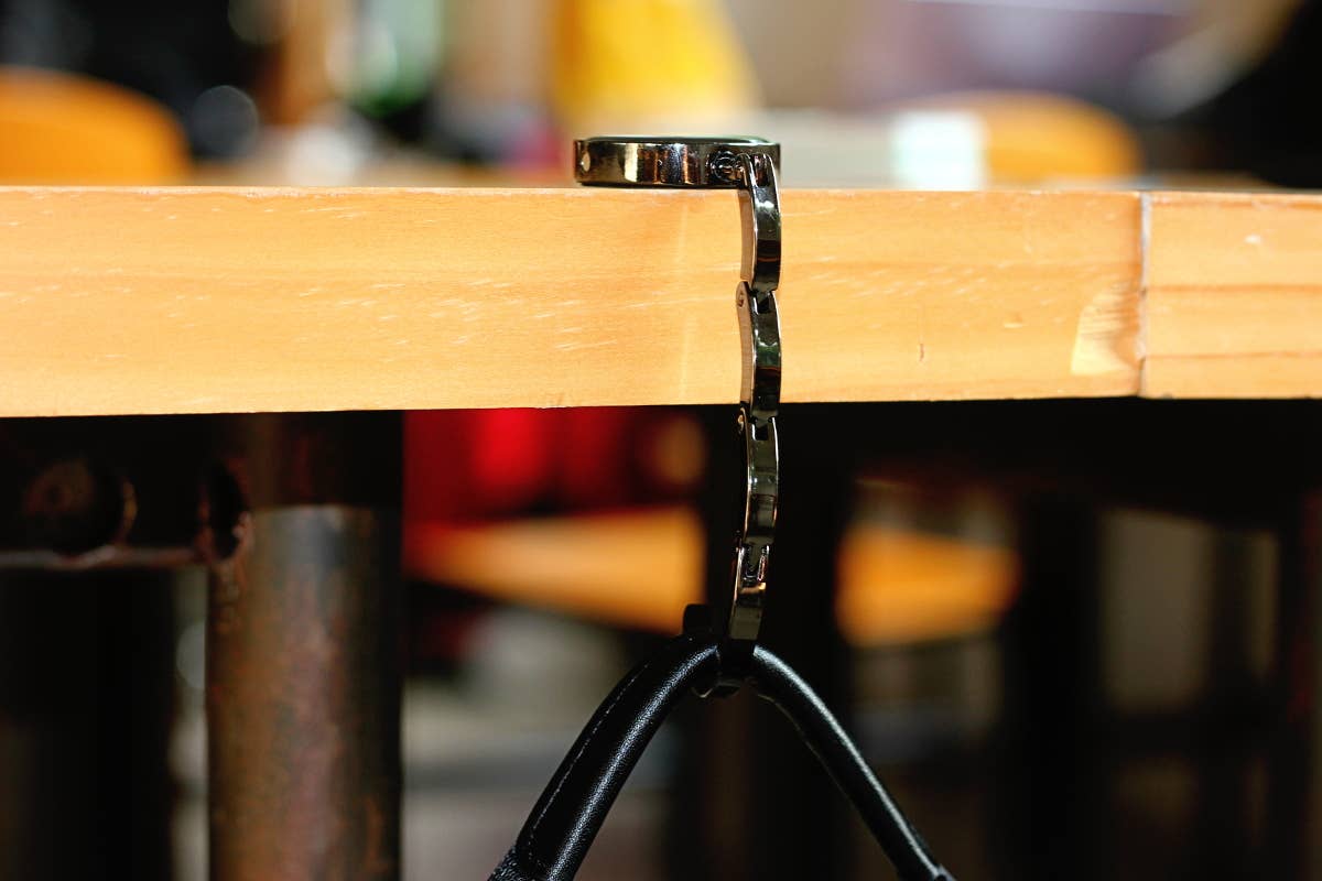 MOOVY - Wholesale Purse Hook/Hanger - Women's - Bag hanger5