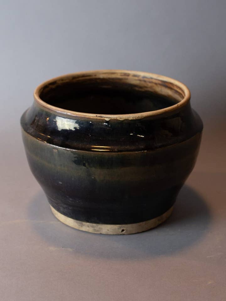 Glänzender Vintage-Pflanztopf für den Großhandel von Curated Studio