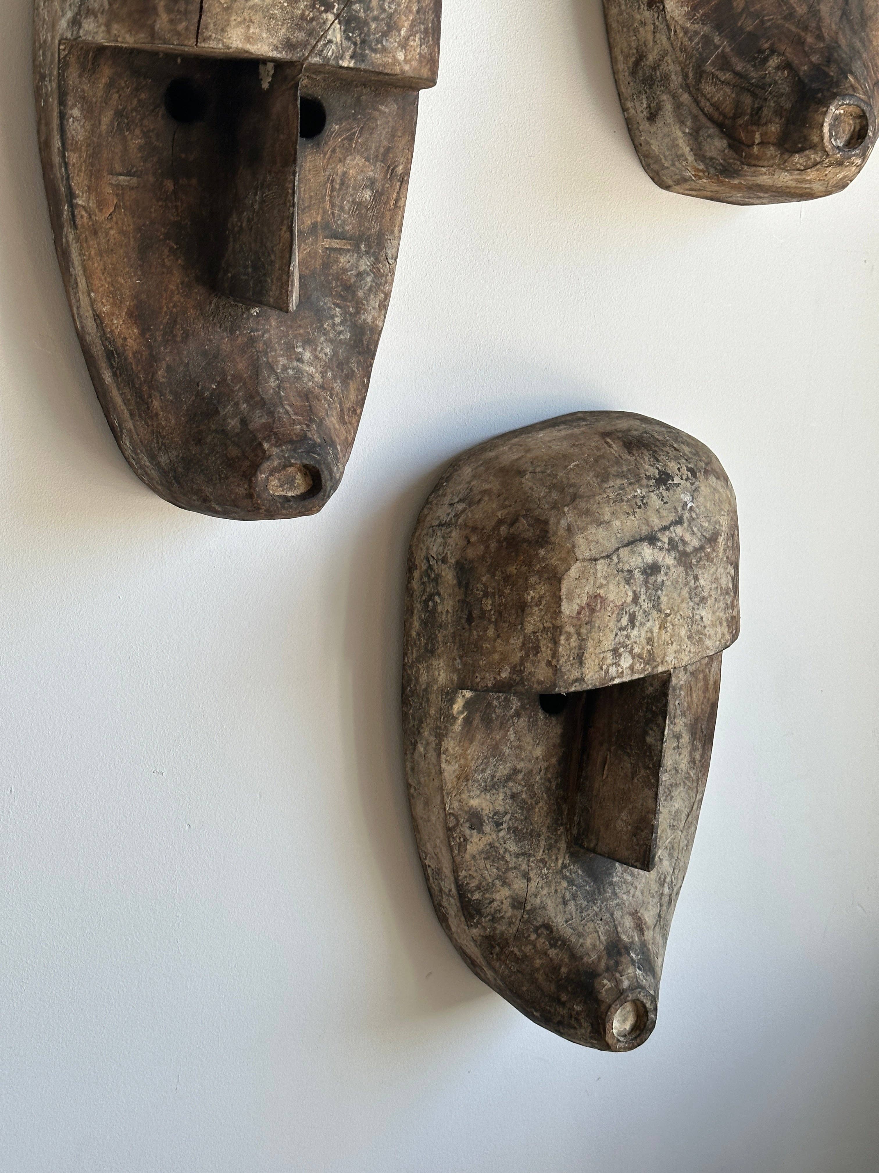 Office Objets – wholesale Skulptur – Stor Timor-mask i patinerat trä, höjd ca 50 cm (3 stycken)39