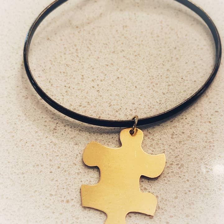 Autisme bevidsthed Rocking Metals armbånd for engroshandel hos JAG/ged Edge Jewelry