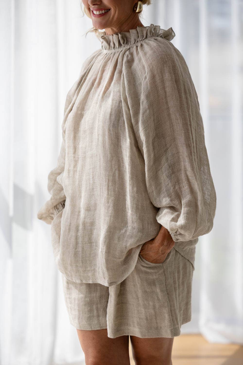 Natural Top de Lino Reversible Lulu - Natural de venta al por mayor en Faire6