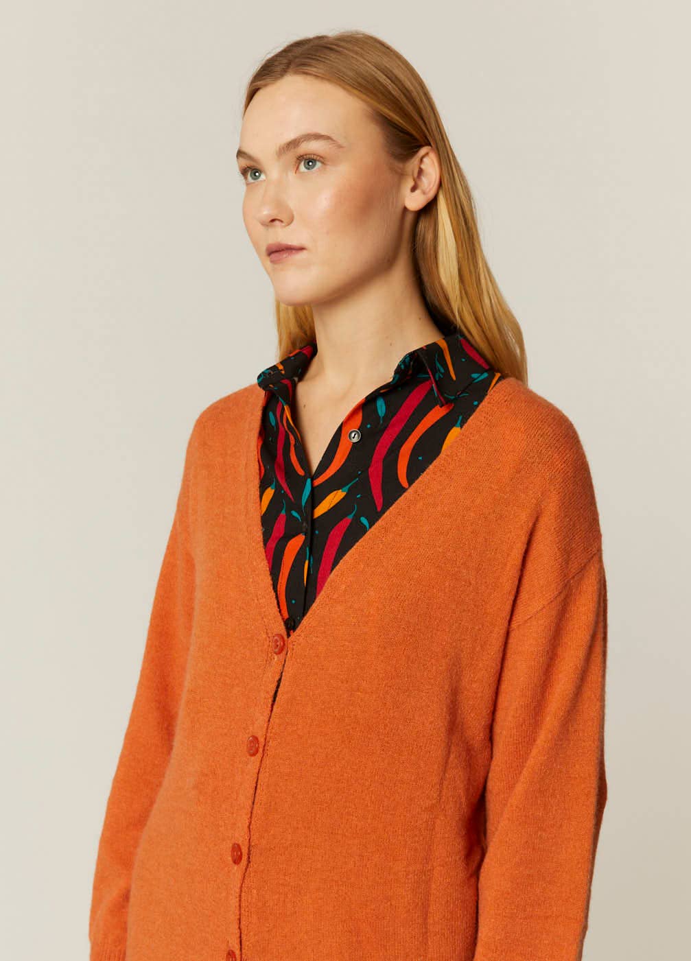 Pepaloves – Engroshandel Kjole - Dame – ORANGE STRIKKET KJOLE MED KNAPPER1