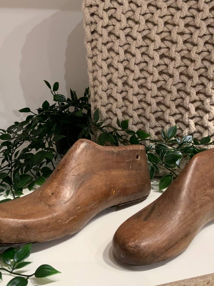 Antique Shoe Horn Hook for wholesale by Spura Home