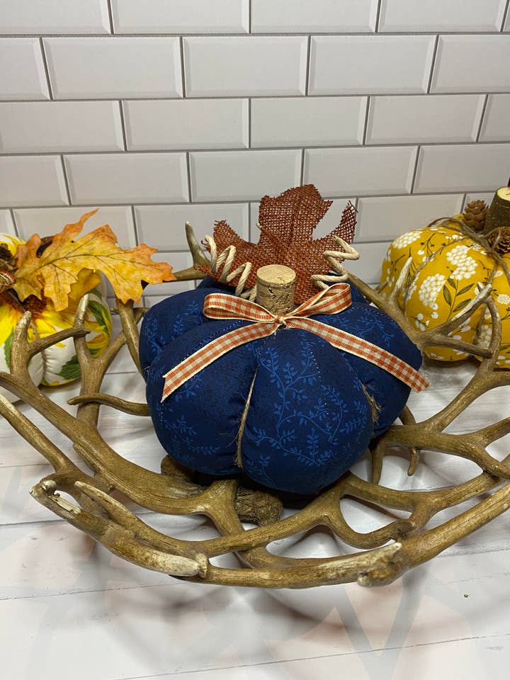 Tissu Citrouille pour la vente par Beauty Among Us