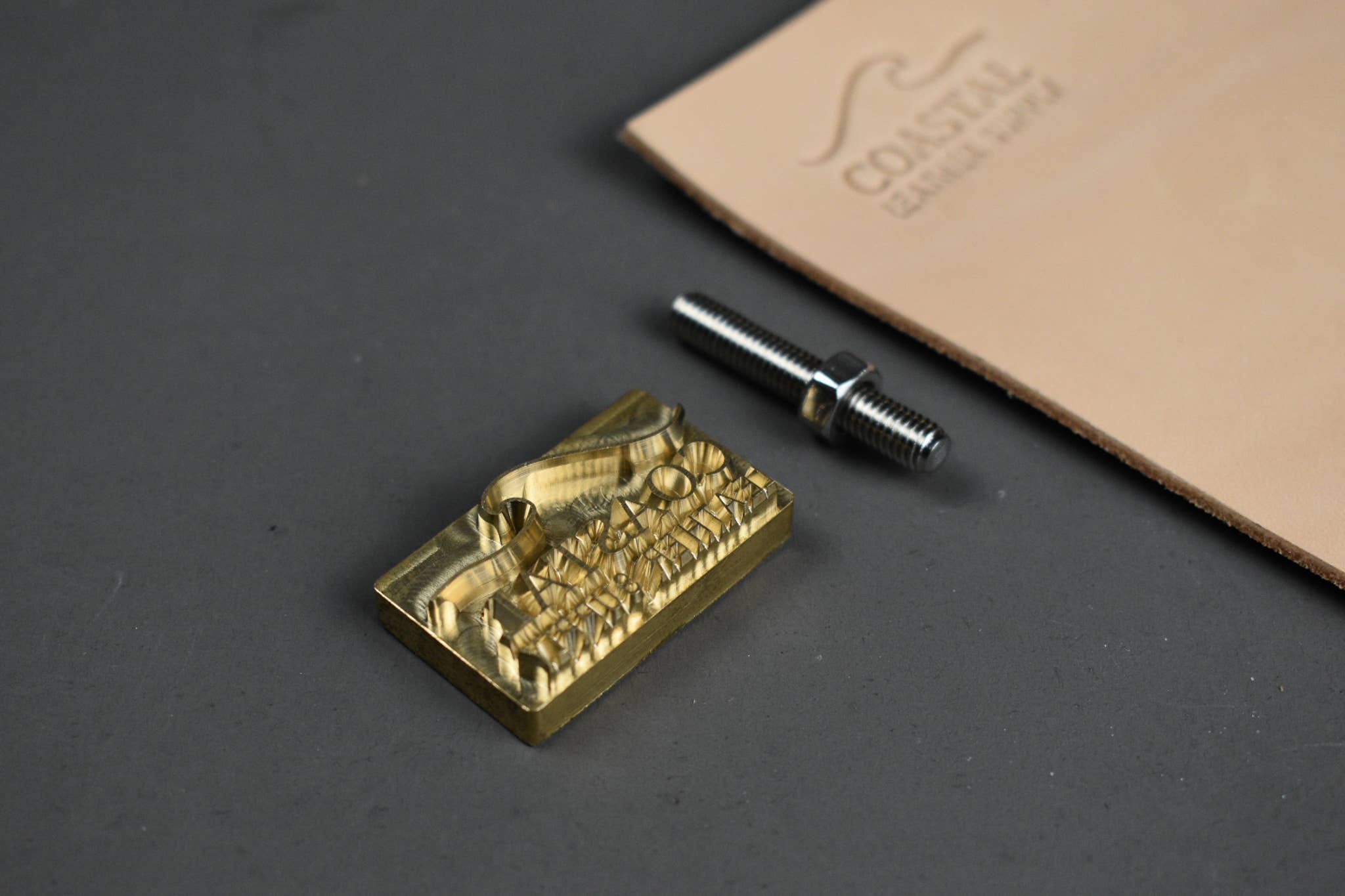 Integral Leather - Vendita all'ingrosso Timbro in gomma/decorativo - Personalizzazione del logo con stampa a rilievo2