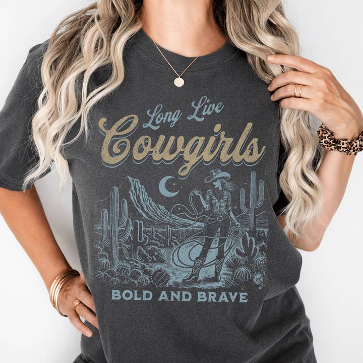 Canter & Couture – wholesale T-shirts med screentryck – Dam – Öken Cowgirl-skjorta