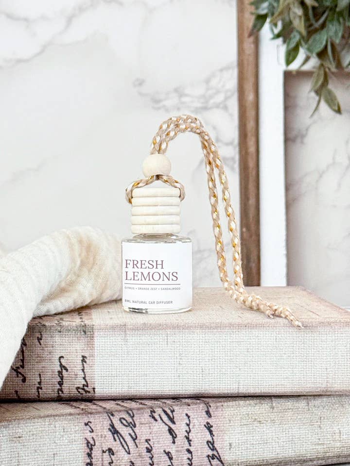 Diffusore per auto con limoni freschi appesi per la vendita all'ingrosso da parte di Spirit Glow Home & Body Essentials