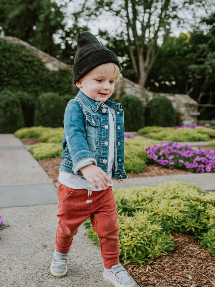 Beanie-Black for wholesale by Nolli