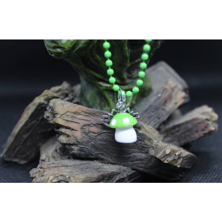 Grøn champignon Lotus nøglering Charm Lynlås Pull Crystal Witchy Witchchy Smykker Hekseri Wicca Wiccan Pagan Metafysisk ^ for engroshandel hos Witchcrafted in MI