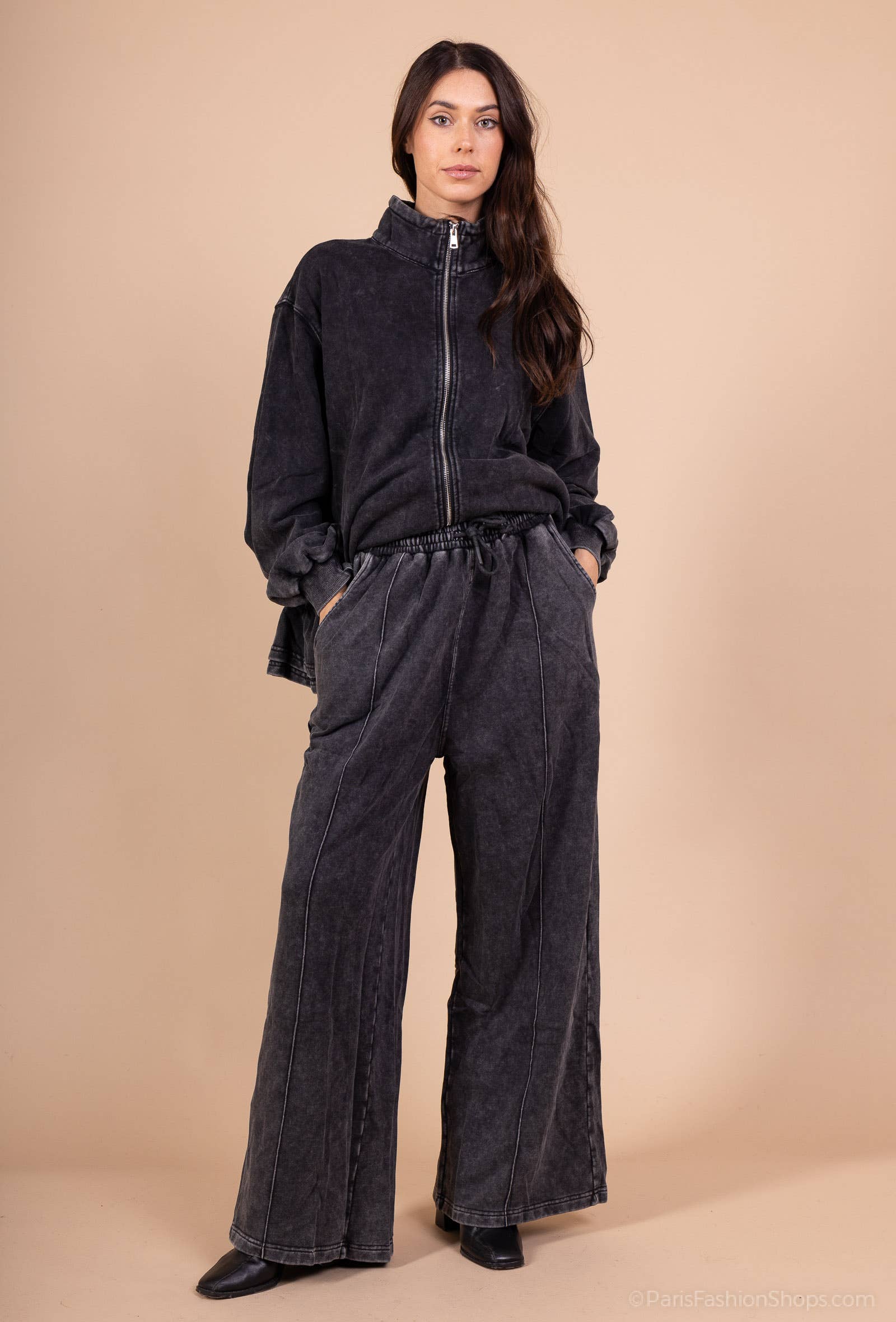 L'Emotion - Wholesale Pants - Women's - Wide-Leg Drawstring Pants in Washed Effect 100% Cotton1