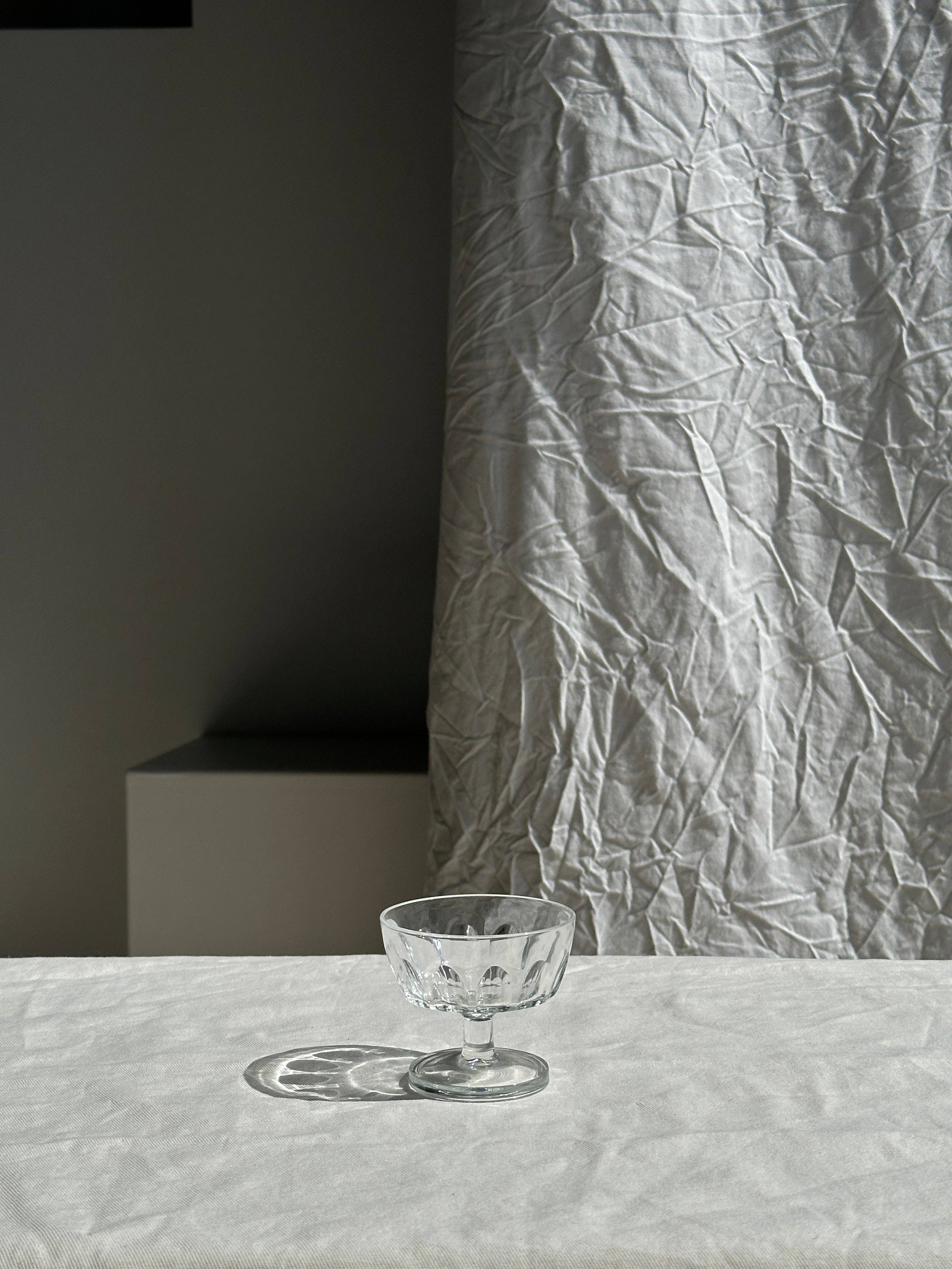 Office Objets - Venta al por mayor Copas de cóctel/licor - 11 copas con tallo Arcoroc de Francia1