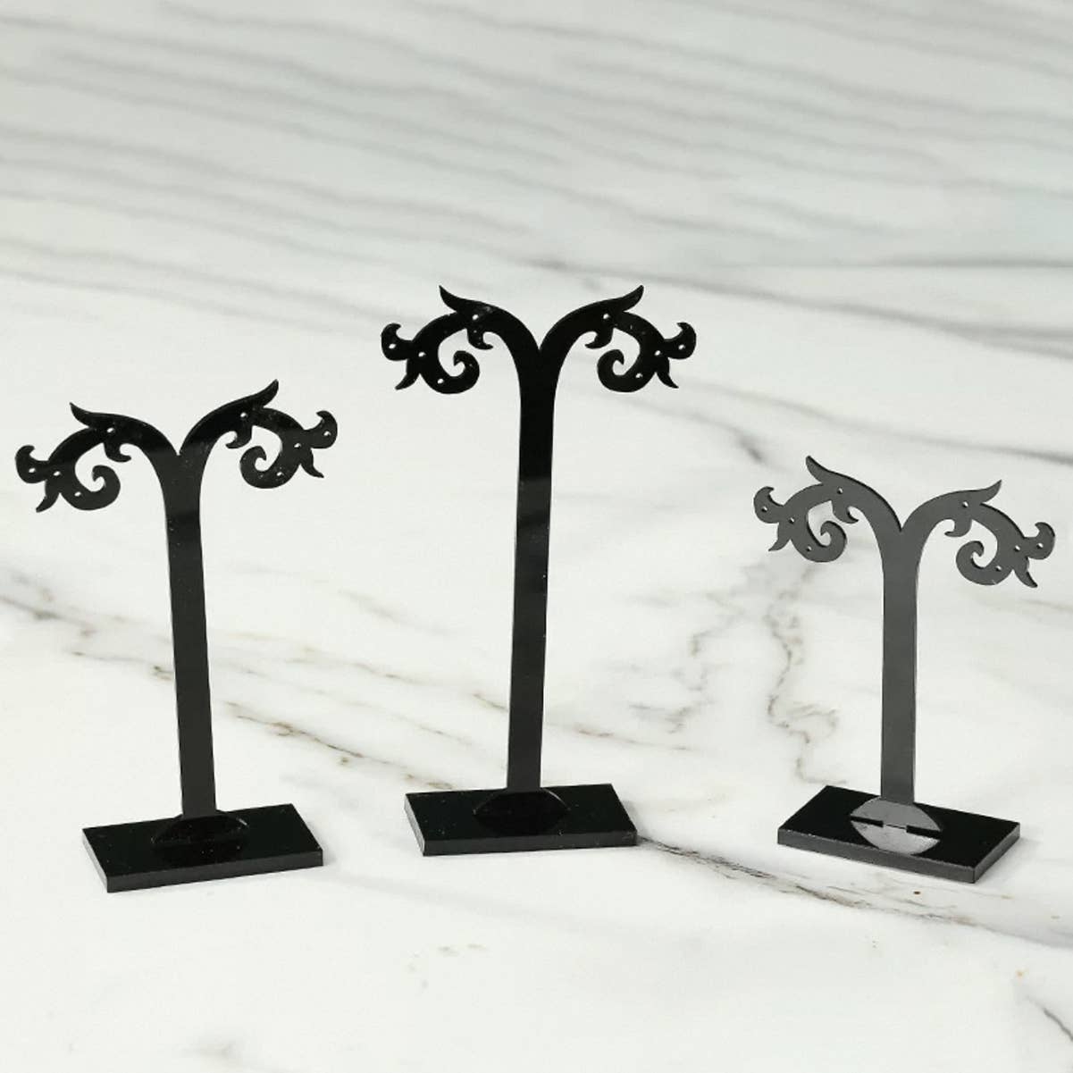 Noir Set de 3 présentoirs à boucles d’oreilles en vente sur Faire0