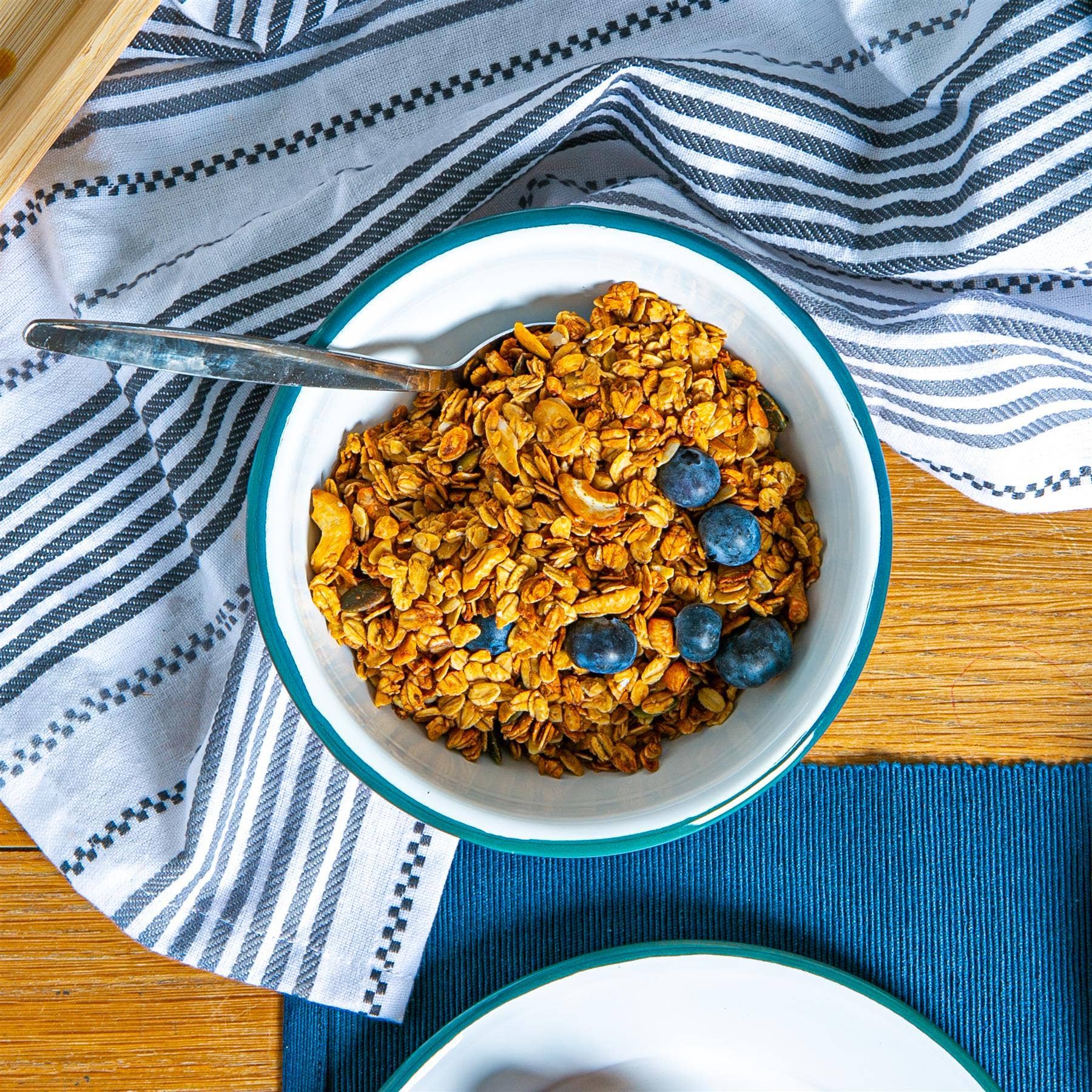 Rinkit Ltd – wholesale Bowl – Argon Tableware White Enamel Bowl - 16cm - Green2