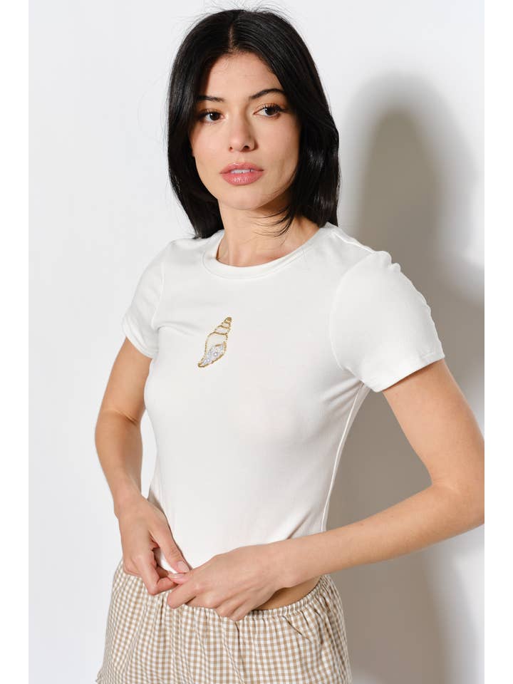 Off White SALLY SEASHELL BEAD TEE for wholesale on Faire