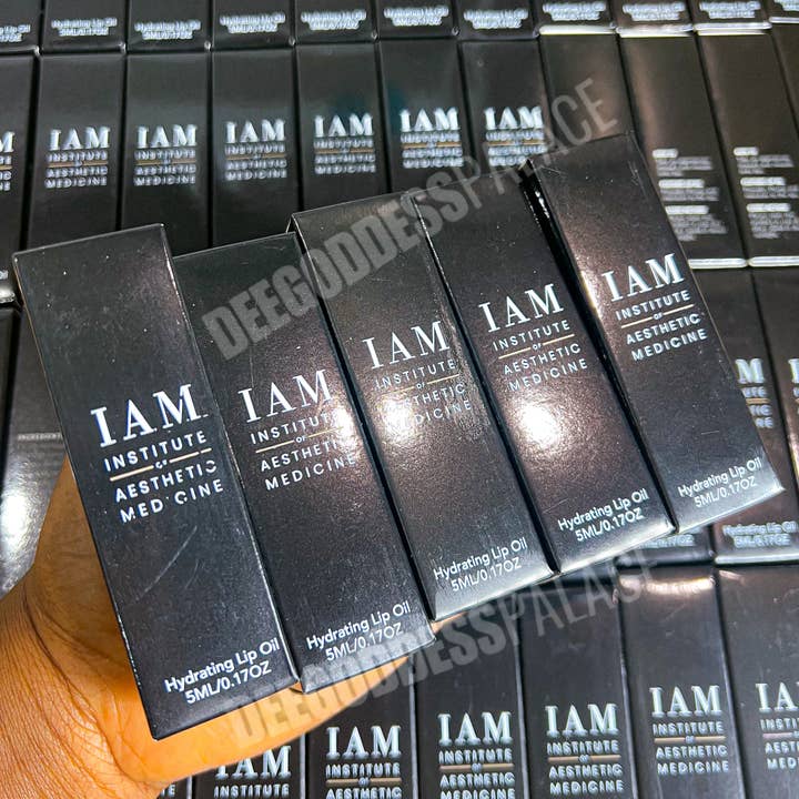 Deegoddesspalace LLC. - Wholesale Lip Gloss - 50pcs Private Label Lip Plumping Oil