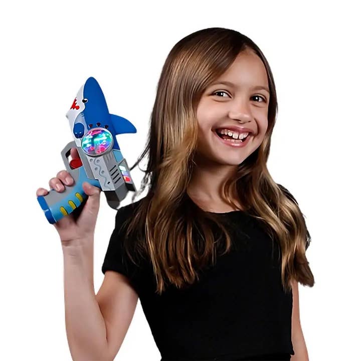 Pistolet à prisme LightUp Spinning Shark, aucun son pour la vente par Blinkee.com, LLC
