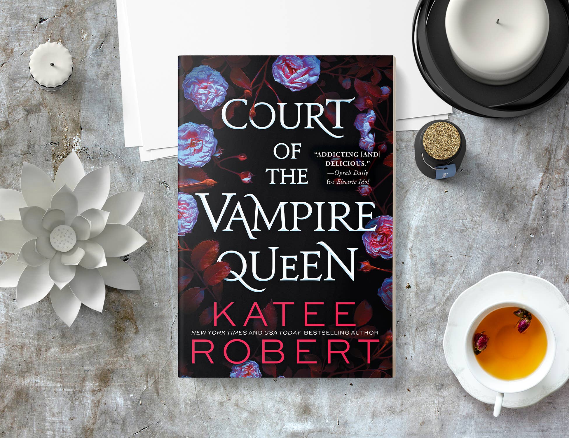 Sourcebooks - Wholesale Romance - Court of the Vampire Queen (TP)1