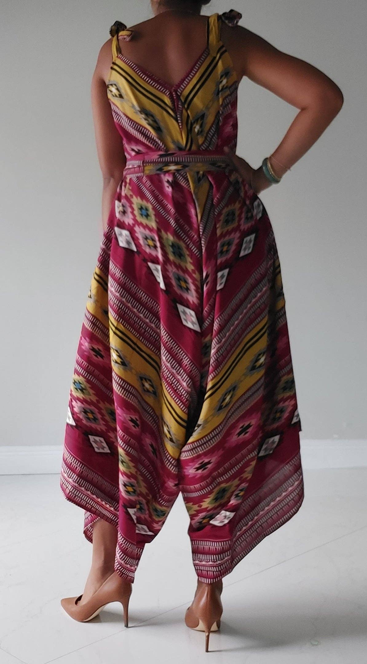 India Batik – Großhandel Jumpsuit – Damen – Strampler mit Harem-Motiv, Rot, AA229F1