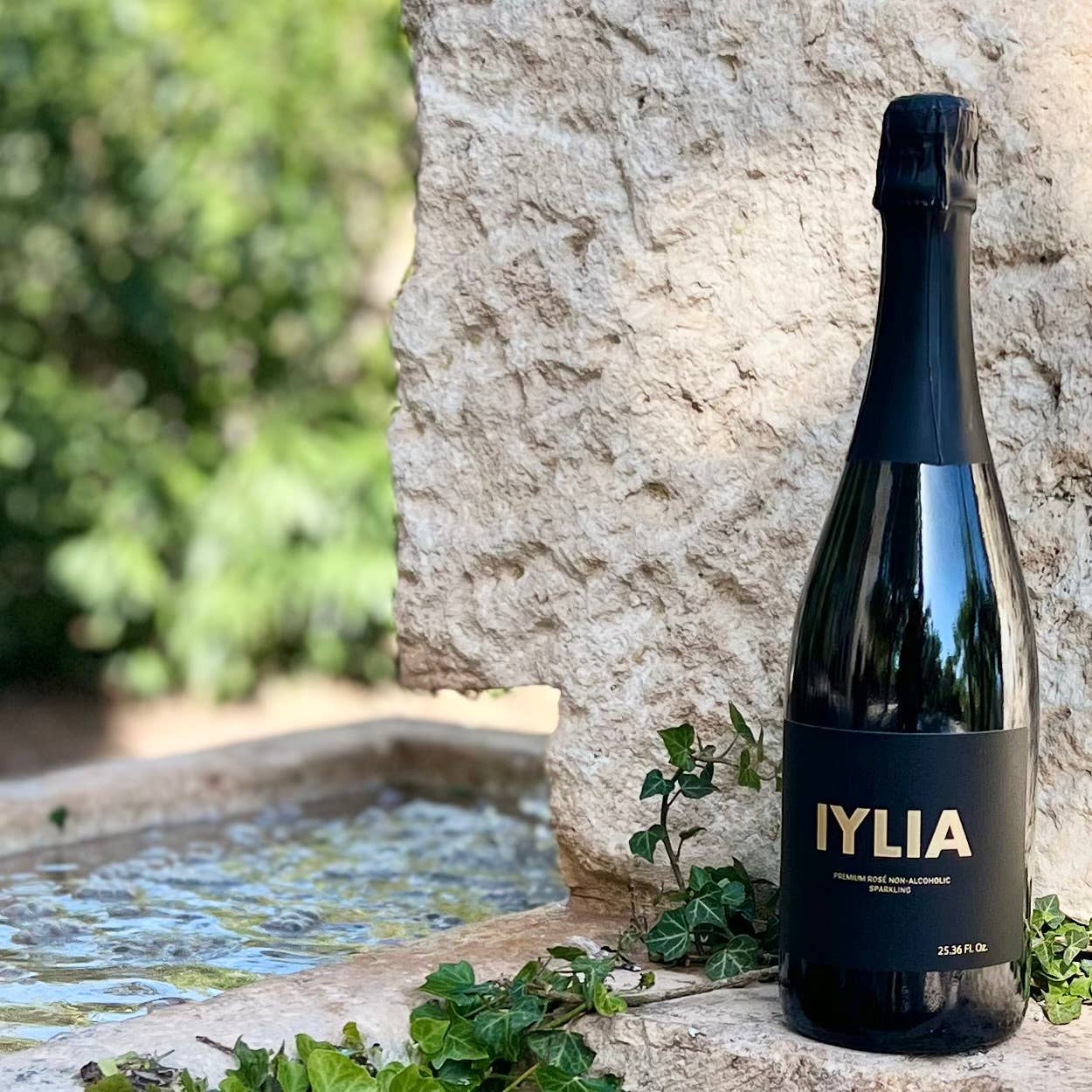 IYLIA – wholesale Non-alcoholic spirits/wine/beer – Premium Rosé Non Alcoholic Sparkling Wine by IYLIA4