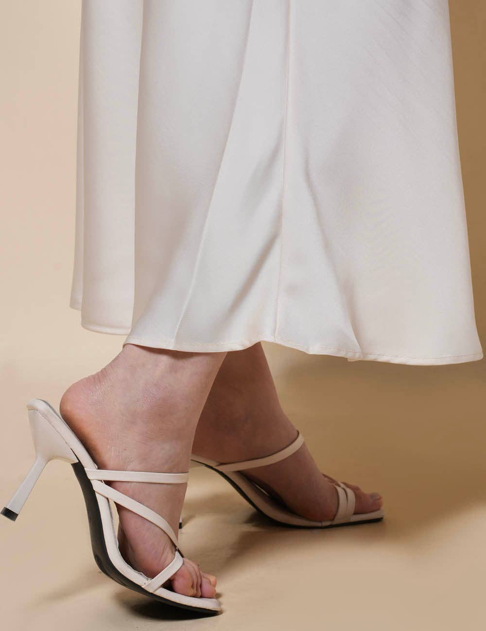 Sweetkama - Wholesale Skirt - Women's - Ladies Satin Elastic Wait Pearlescent Midi Skirt SKS504538