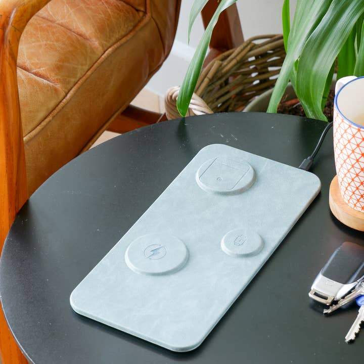 Steepletone UK Ltd – Engroshandel Skærmbeskytter til telefon – 3-i-1 trådløs opladningsplade i PU-læder7