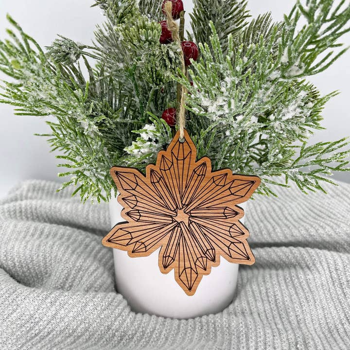Engraved Chaos - Wholesale Ornament - Crystal Snowflake Ornament - Crystal Stone Ornament - New Ag2