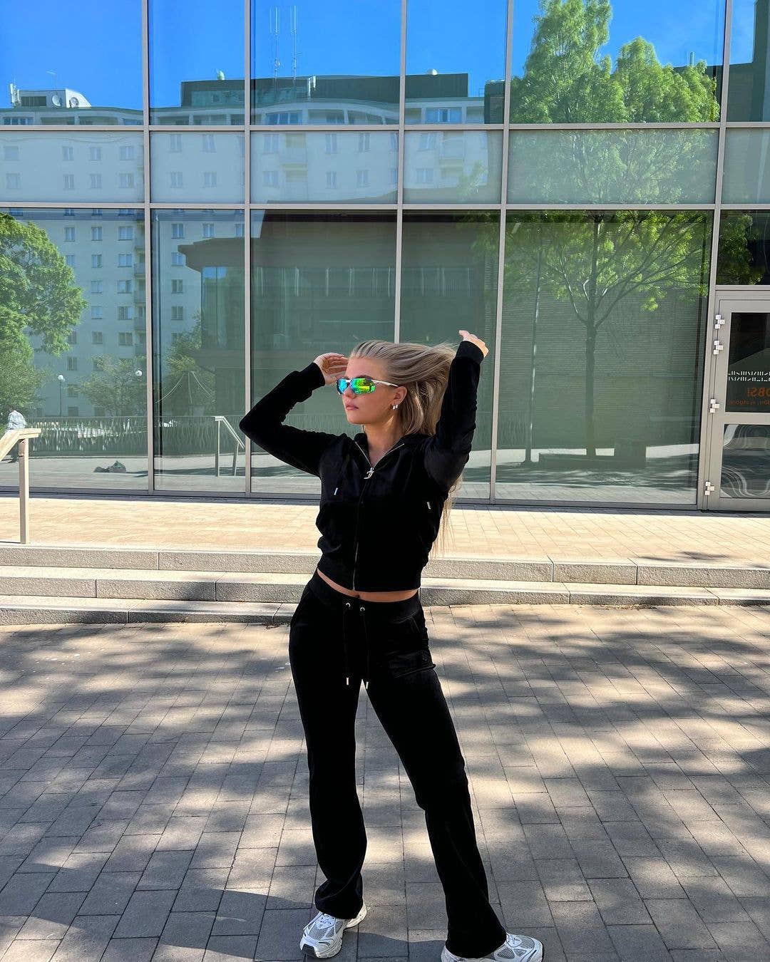 Sweetkama – wholesale Lounge set – Women's – Sweetkama Ladies Zipper Hooded Coat Pockets Pants Velvet Set1