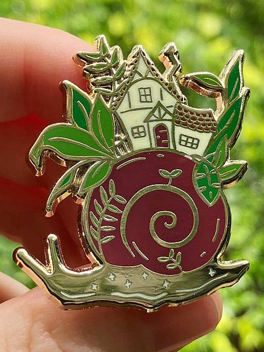 PRÉCOMMANDE* Maison de Fée - Épingle Émaillée pour la vente par The Pickety Witch