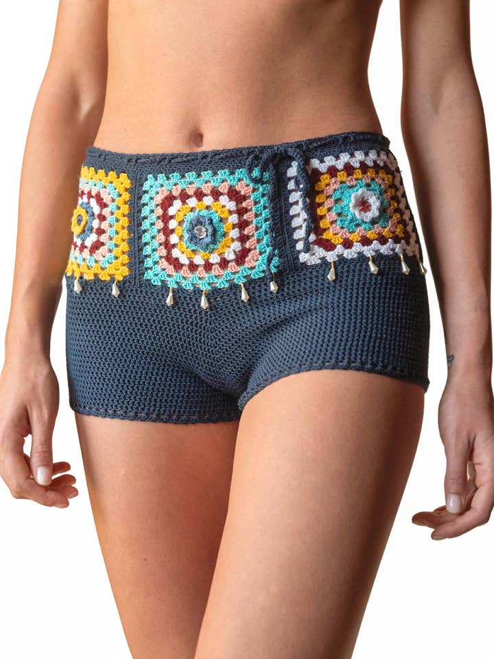 Shorts capri pour la vente par PIPIKINI Beachwear