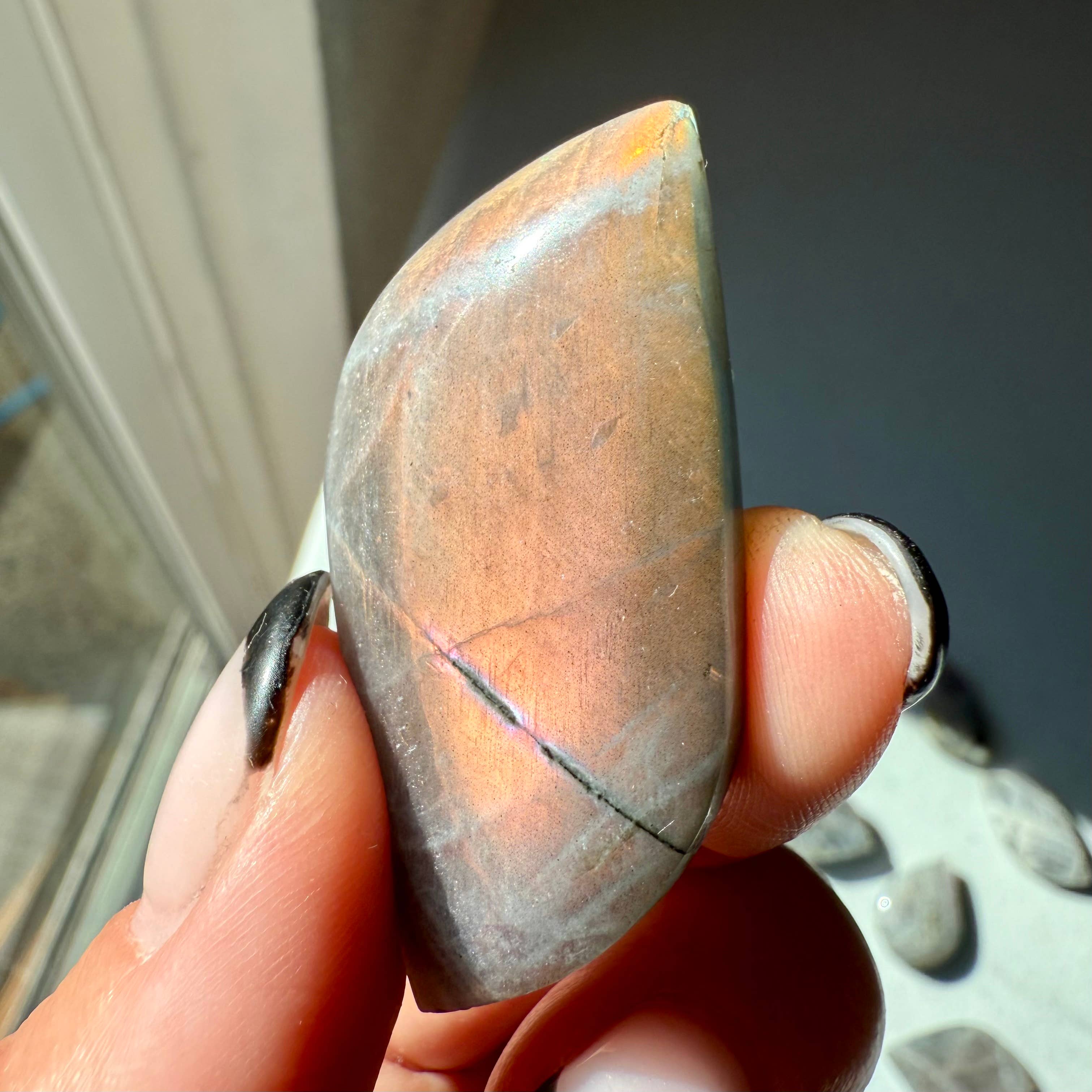 Liv Rocks - Vente Pierre et cristal de spiritualité - Cabochons de labradorite de haute qualité3
