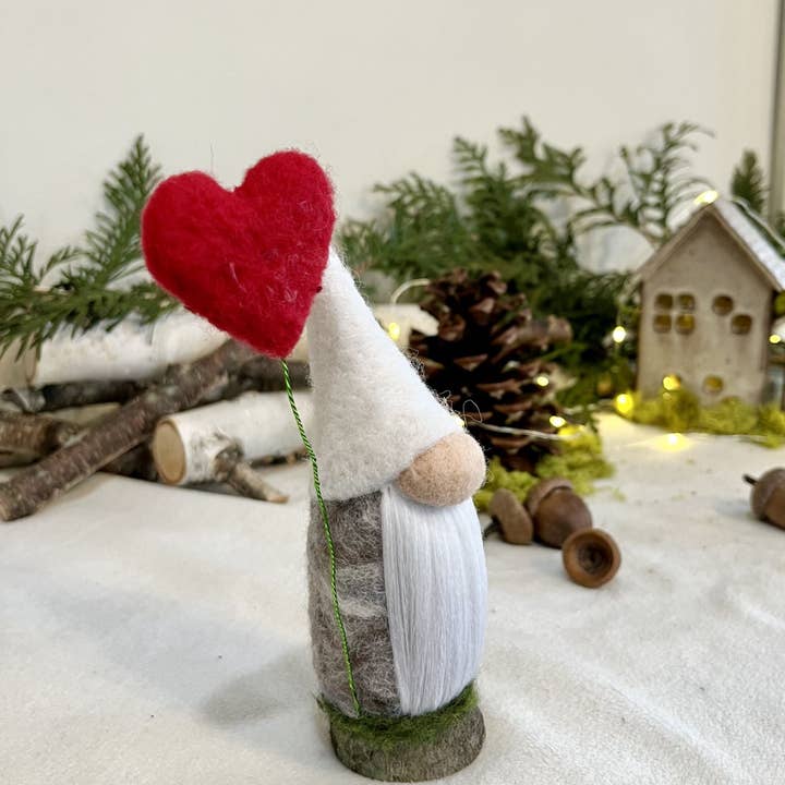 MJ and Me - Vente Décorations de table - Carwyn, le nain messager4