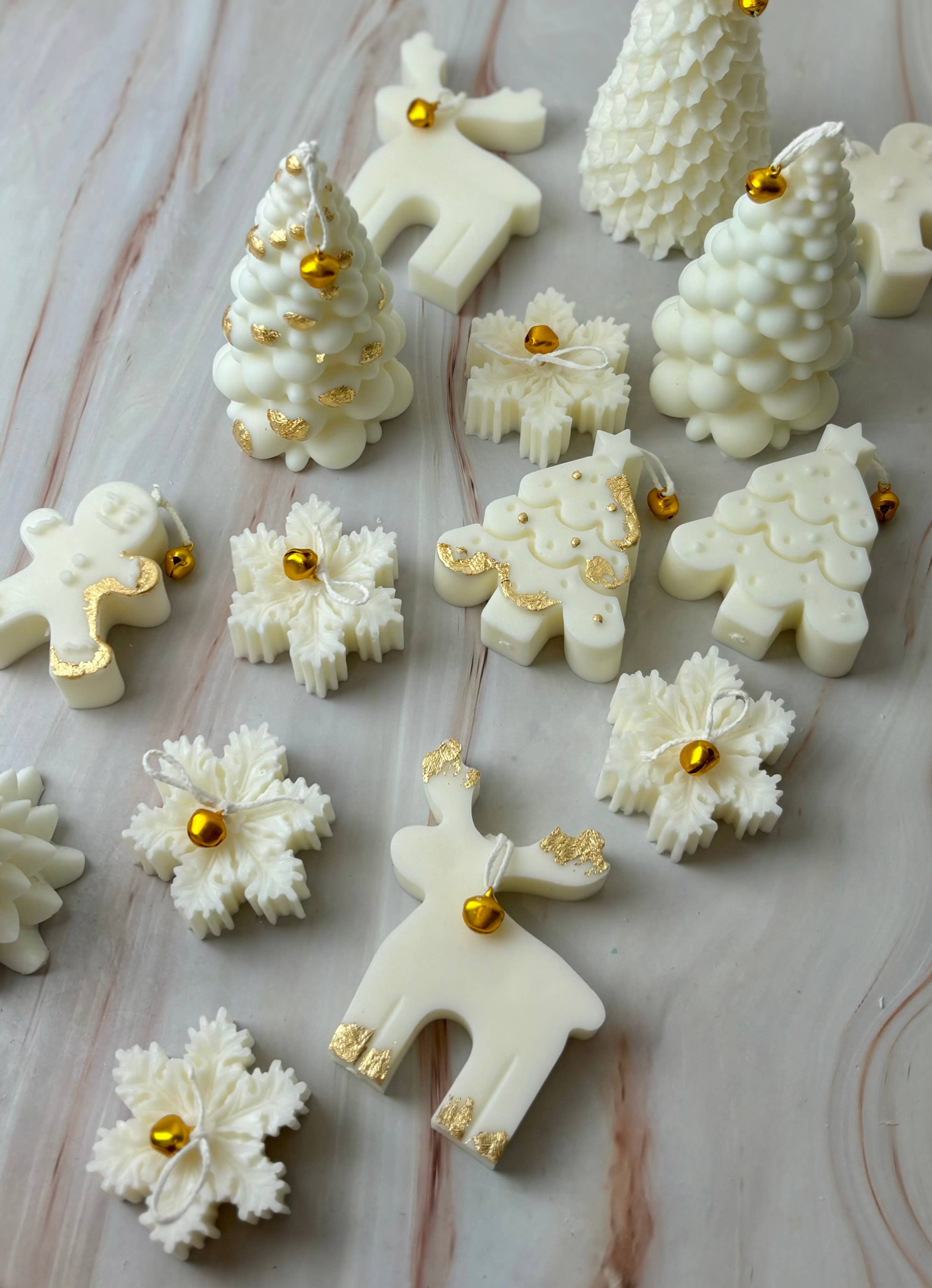 SOULCandle – wholesale Novelty candle – Gold Christmas collection 6