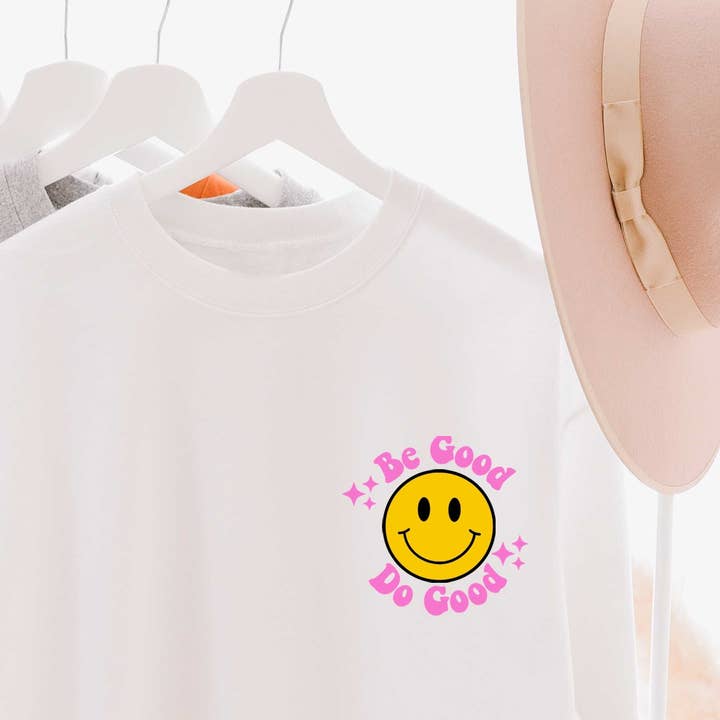 Camisola Gráfica POCKET BE GOOD DO GOOD HAPPY FACE por atacado de BLUME & CO.