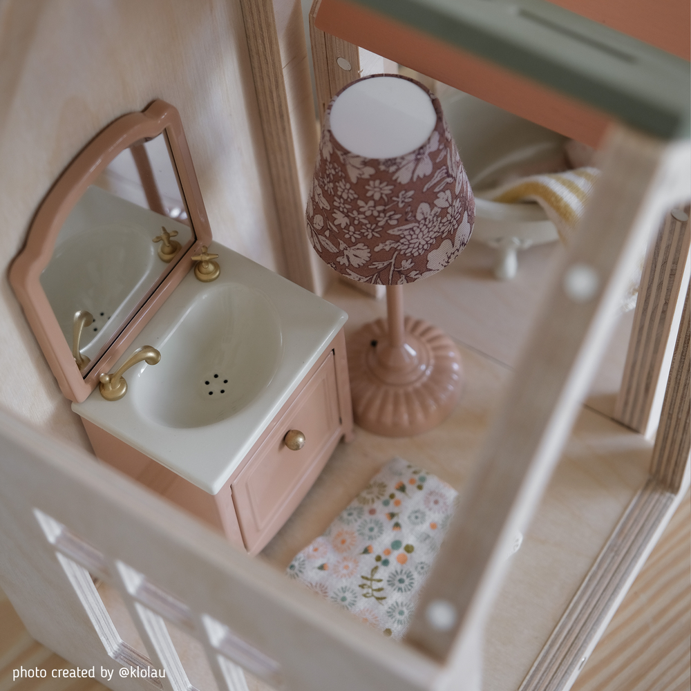 Babai – Engroshandel Tilbehørssæt til dukke - Børn – Magisk dukkehus med magneter, mellemstørrelse24