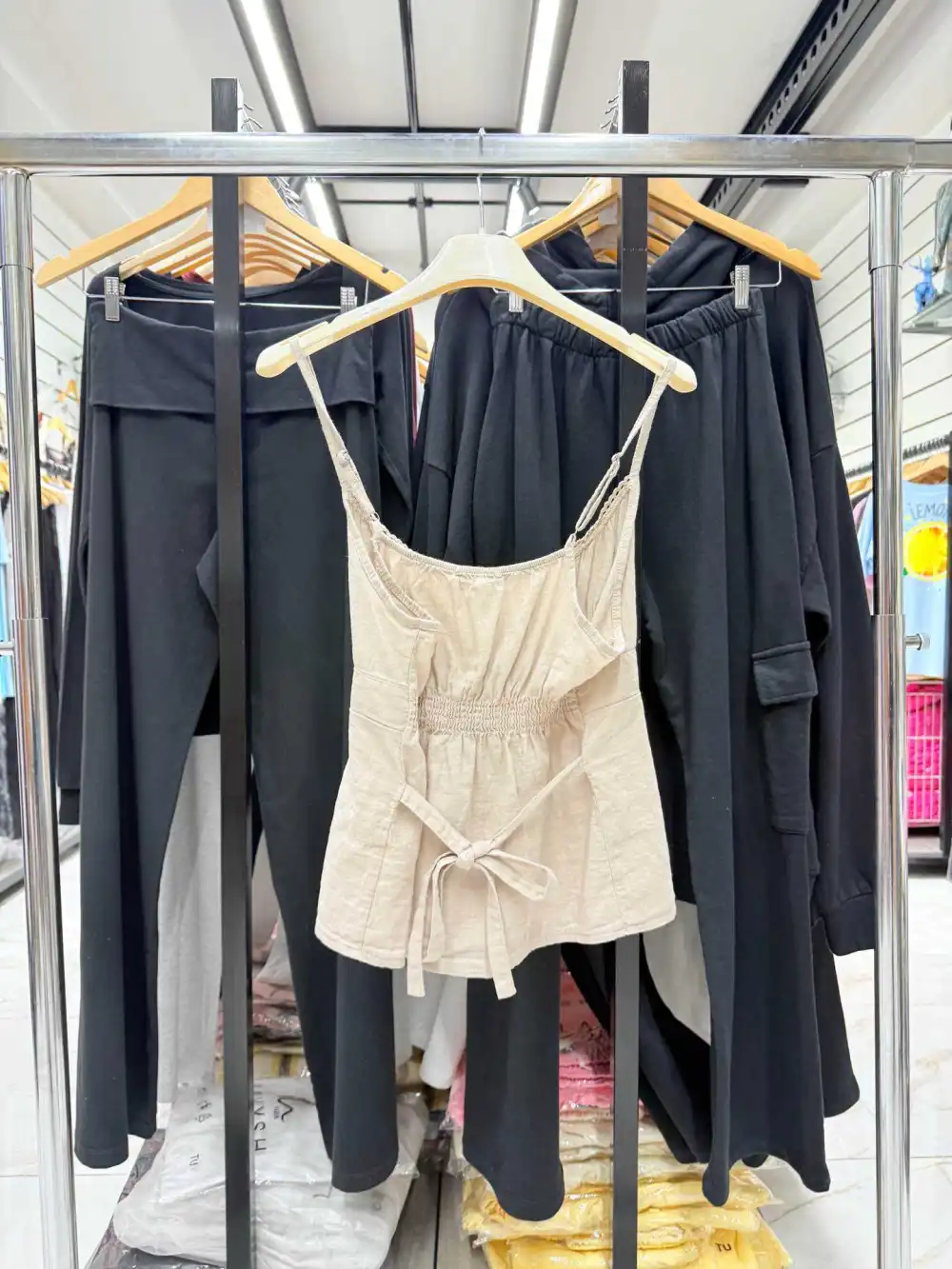 Chilli Girl Collection - Wholesale Tank Top - Women's - Camisole linen top with lace at the back4