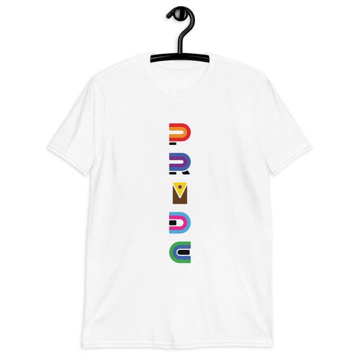 Pride Tee för wholesale av Fables & Tales Co.
