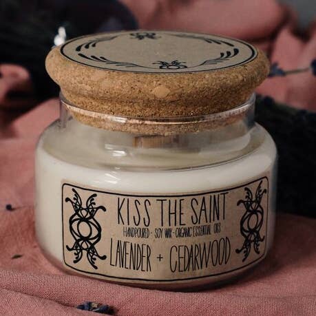 Lot de 3 bougies lavande et bois de cèdre pour la vente par Kiss the Saint