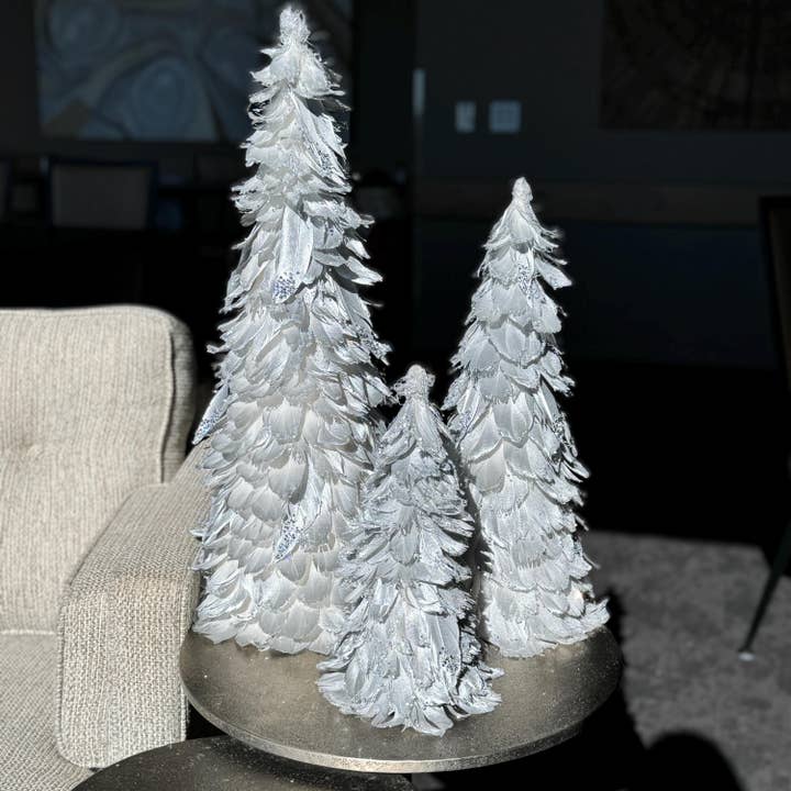 Zucker Feather Products – Decoração de Natal por atacado – Árvore de Natal Prateada Metálica com Penas1