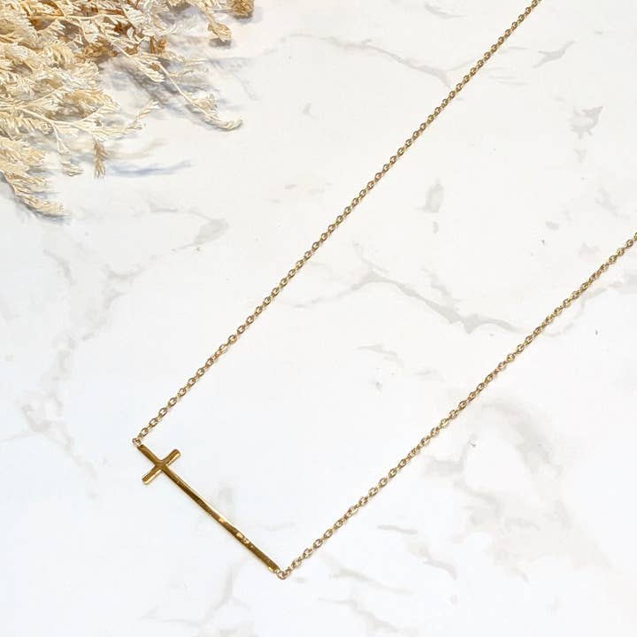 GOLDEN Julia necklace for wholesale on Faire0