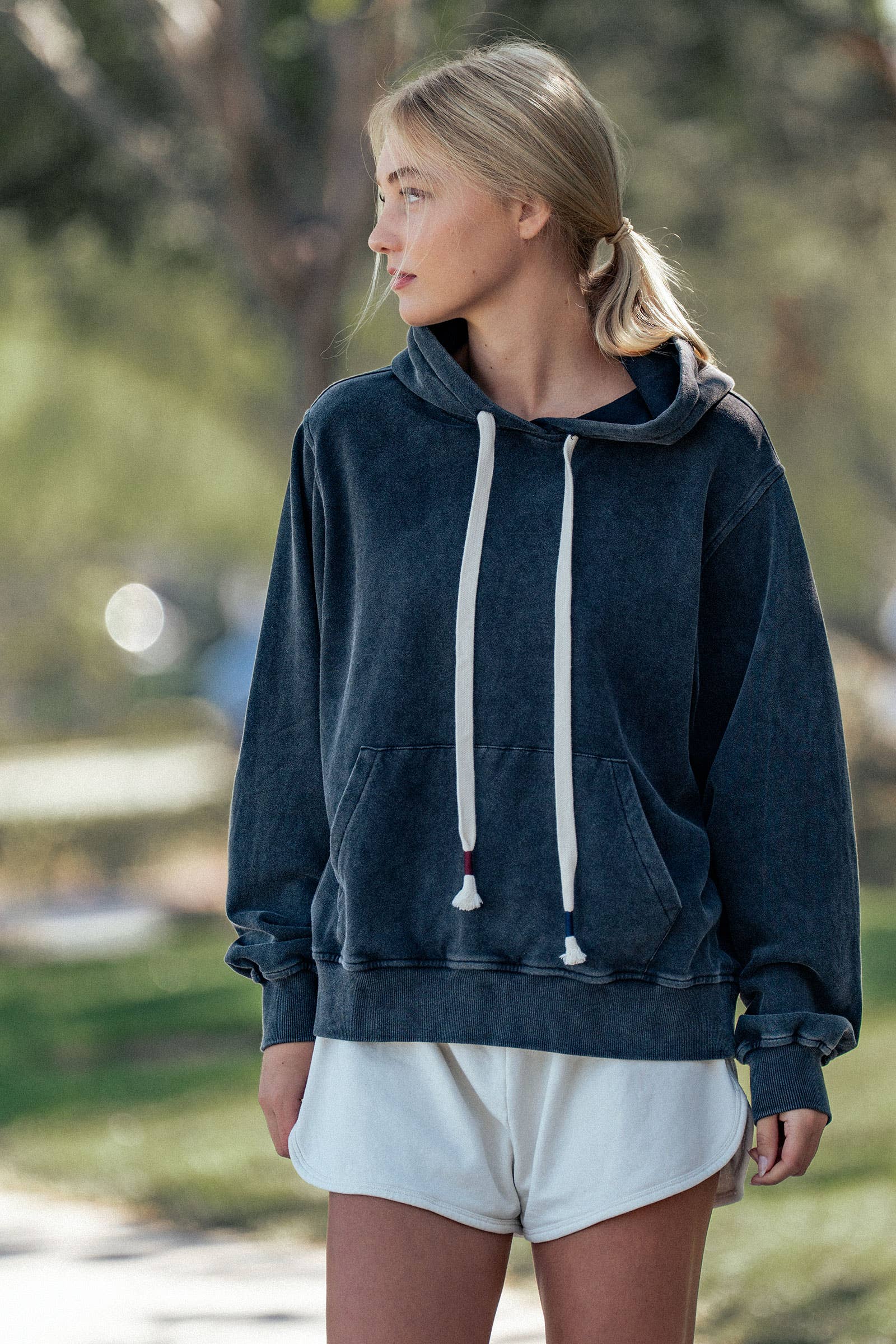 Urban Daizy - Wholesale Hoodie - Women's - Vintage Wash Oversized Brushed Hoodie7