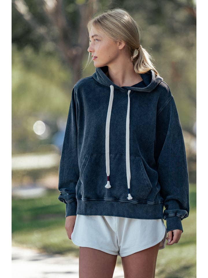 Urban Daizy - Wholesale Hoodie - Women's - Vintage Wash Oversized Brushed Hoodie7