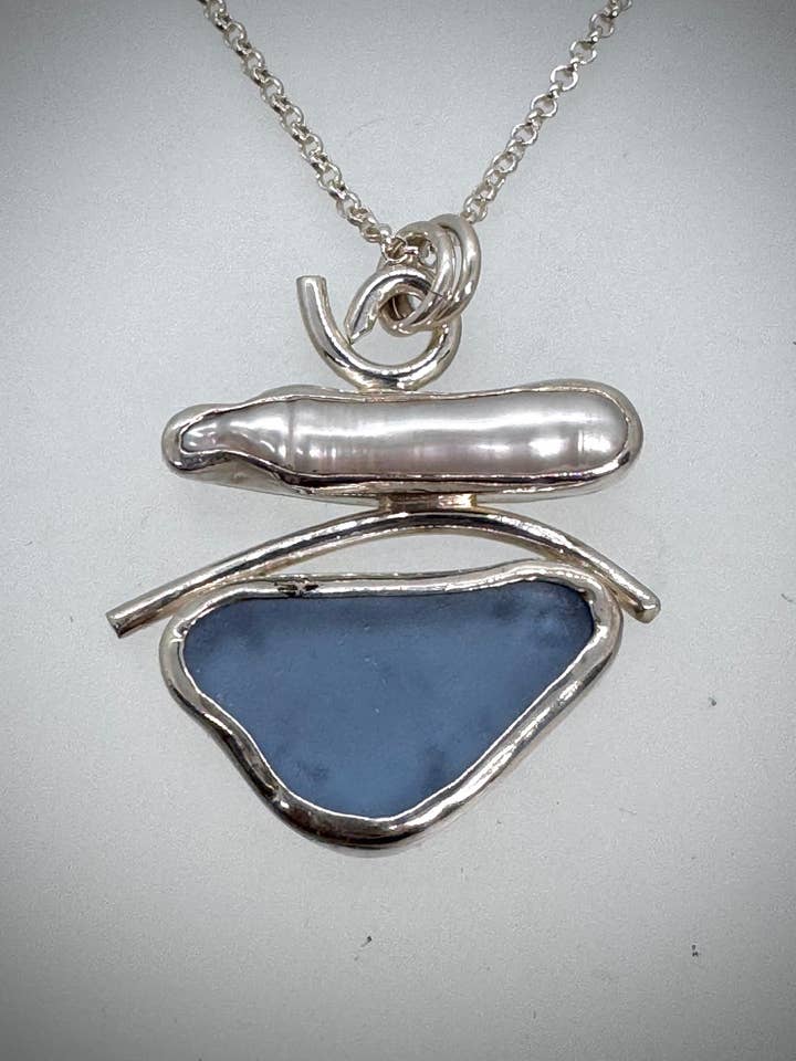 Colar de Vidro do Mar do Maine e Pérola em Prata Esterlina por atacado de Morgan McGeehan Designs