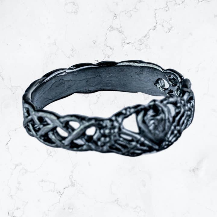 Fantasy Gothic World – Anel de banda por atacado – Anel Claddagh de Prata Esterlina - Anel Claddagh Irlandês5