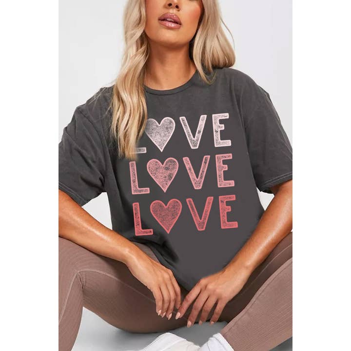TOP OVERSIZE LOVE LOVE per la vendita all'ingrosso da parte di HRTandLUV